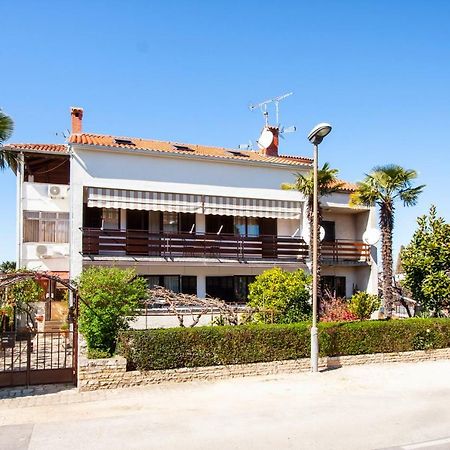 Apartment Nola By Rent Istria Porec Exterior photo